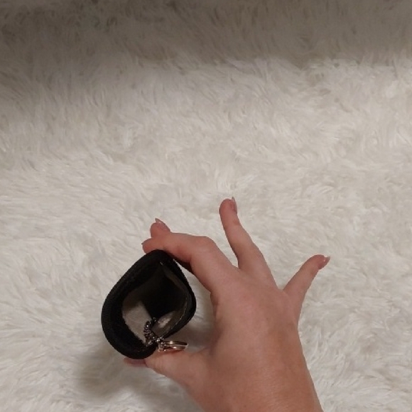 Black Key Pouch - Picture 4 of 4